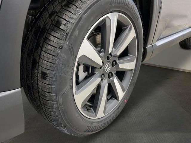 Photo of 2025 Modern Steel Metallic Honda Pilot