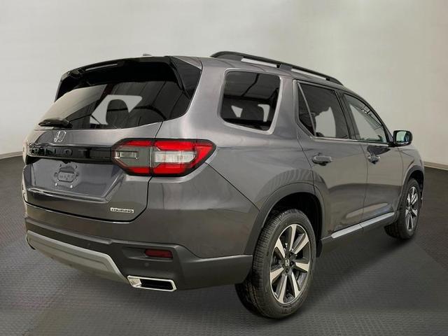 Photo of 2025 Modern Steel Metallic Honda Pilot