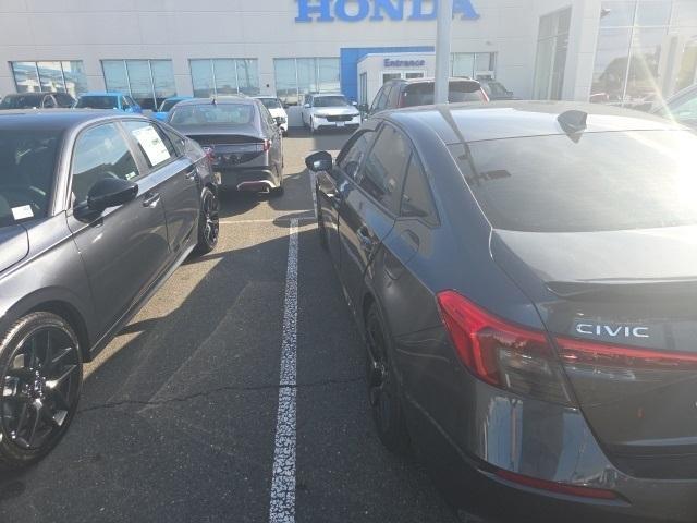 Photo of 2024 Meteorite Gray Metallic Honda Civic