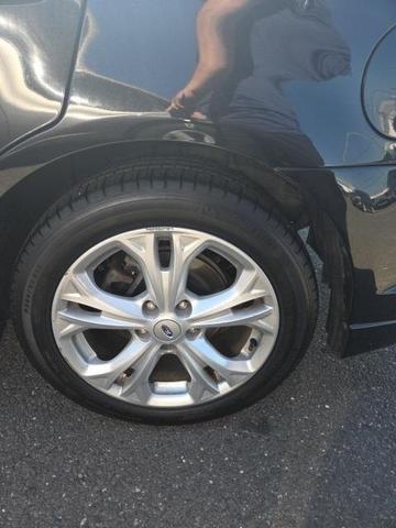 Photo of 2012 Tuxedo Black Ford Fusion