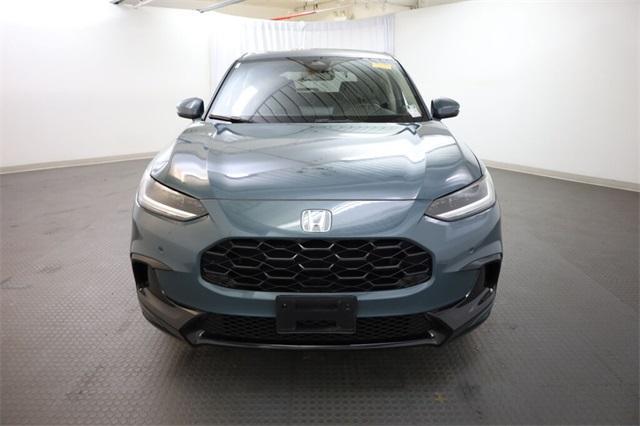 Photo of 2023 Pearl Honda HR-V