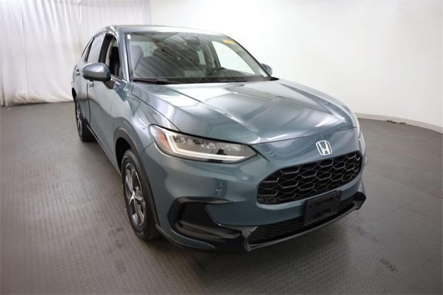 Photo of 2023 Pearl Honda HR-V