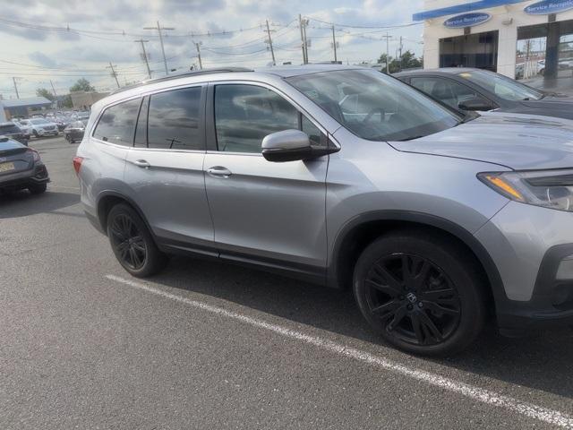 Photo of 2022 Silver Honda Pilot