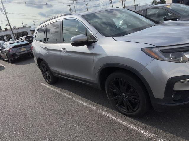 Photo of 2022 Silver Honda Pilot