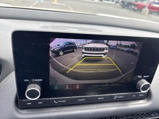 Photo of 2023 Platinum White Pearl Honda HR-V