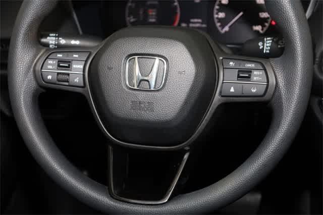 Photo of 2023 Platinum White Pearl Honda HR-V
