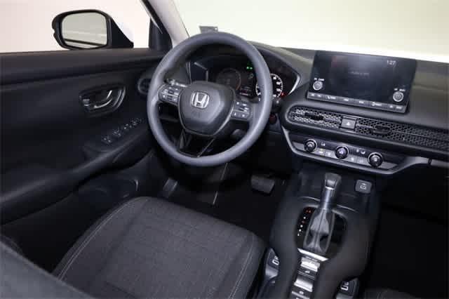 Photo of 2023 Platinum White Pearl Honda HR-V