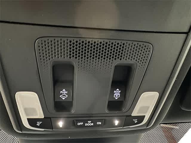 Photo of 2025 Radiant Red Metallic II Honda Pilot