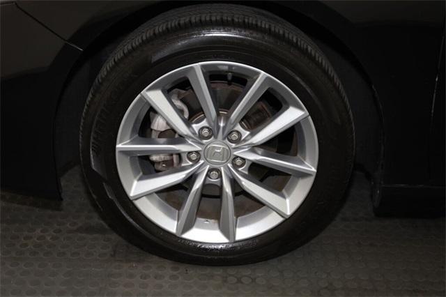 Photo of 2022 Crystal Black Pearl Honda Accord