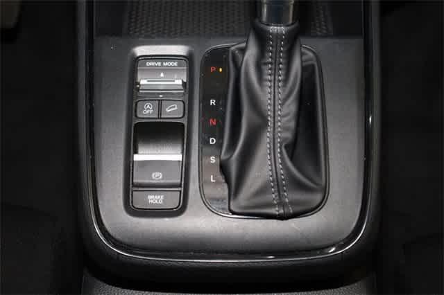 Photo of 2023 Platinum White Pearl Honda CR-V