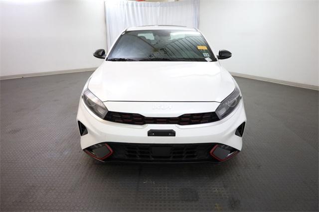 Photo of 2023 Snow White Pearl Kia Forte