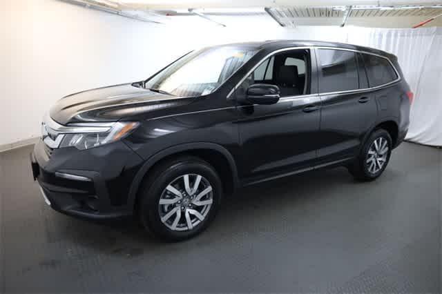 Photo of 2022 Crystal Black Pearl Honda Pilot