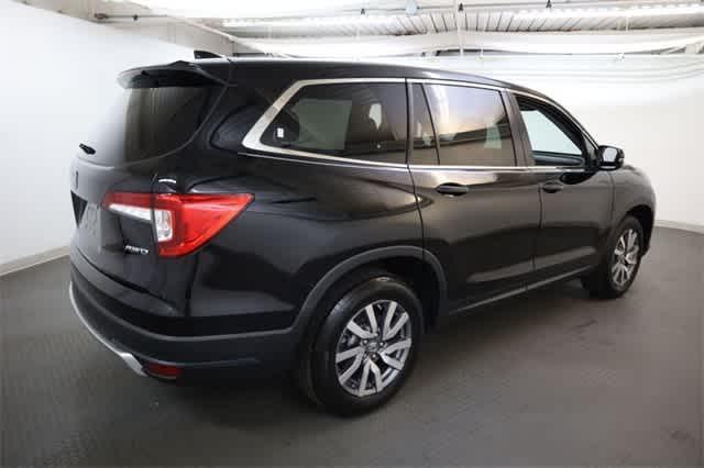 Photo of 2022 Crystal Black Pearl Honda Pilot