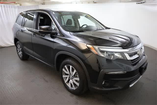 Photo of 2022 Crystal Black Pearl Honda Pilot