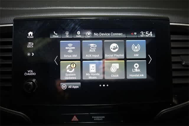 Photo of 2022 Crystal Black Pearl Honda Pilot