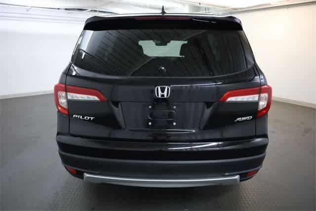 Photo of 2022 Crystal Black Pearl Honda Pilot