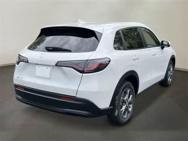Photo of 2026 Platinum White Pearl Honda HR-V