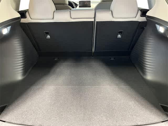 Photo of 2026 Platinum White Pearl Honda HR-V