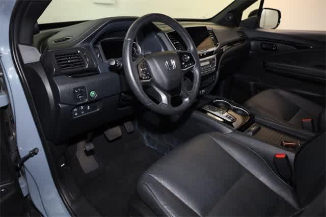 Photo of 2022 Sonic Blue Honda Passport