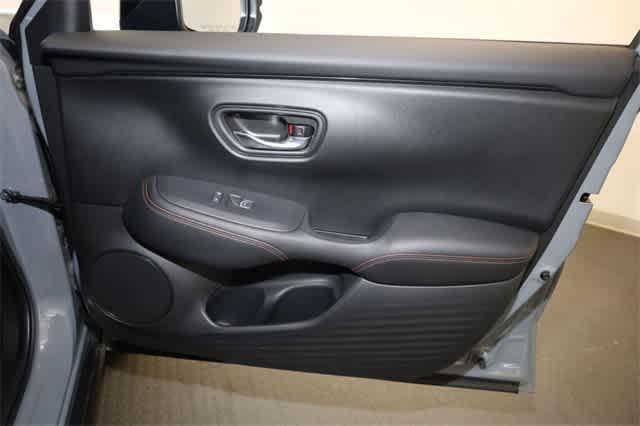 Photo of 2024 Urban Gray Pearl Honda HR-V
