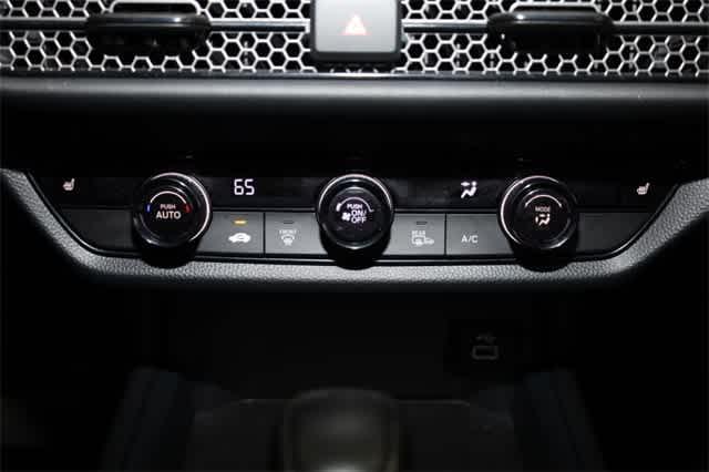 Photo of 2024 Urban Gray Pearl Honda HR-V