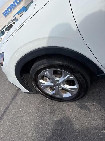 Photo of 2023 Platinum White Pearl Honda HR-V