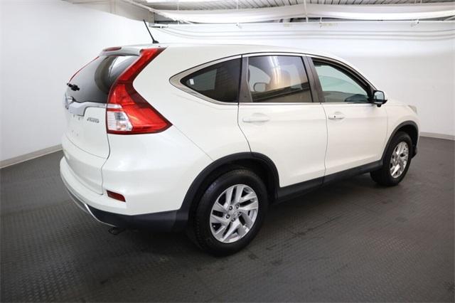 Photo of 2015 White Honda CR-V