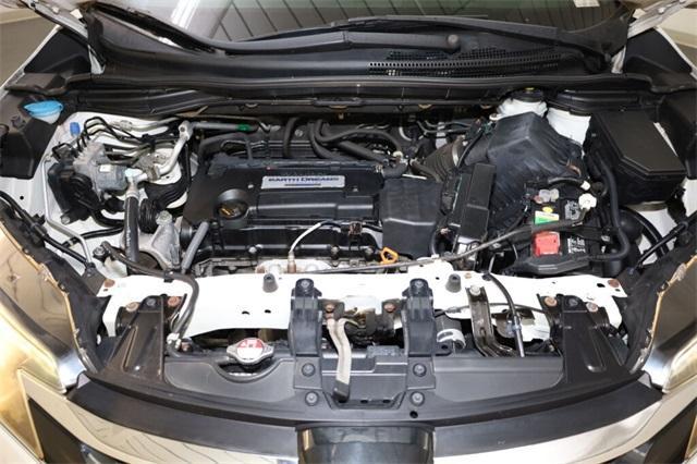 Photo of 2015 White Honda CR-V