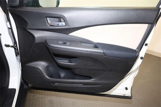 Photo of 2015 White Honda CR-V