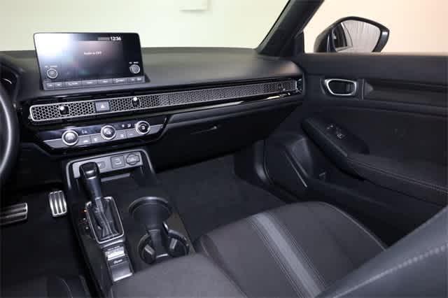 Photo of 2023 Lunar Silver Metallic Honda Civic
