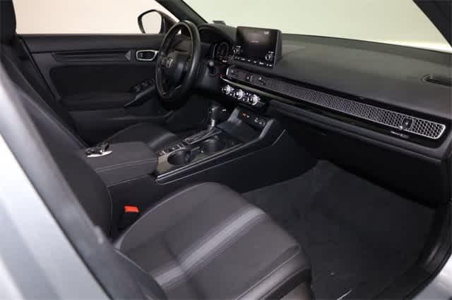 Photo of 2023 Lunar Silver Metallic Honda Civic