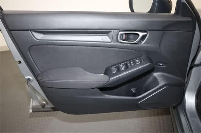 Photo of 2023 Lunar Silver Metallic Honda Civic