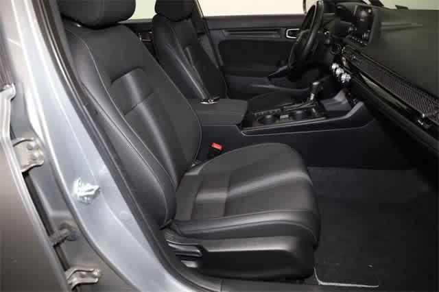 Photo of 2023 Lunar Silver Metallic Honda Civic