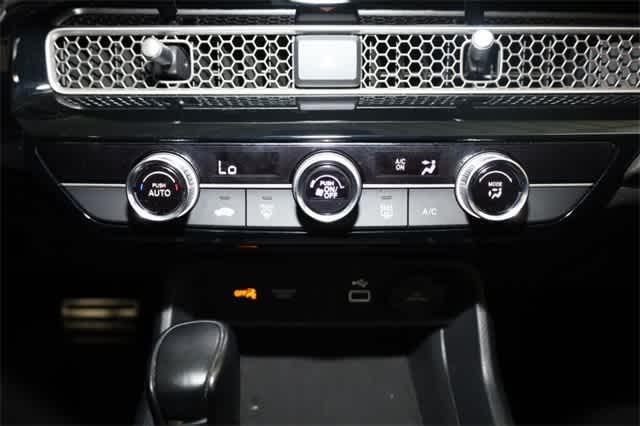 Photo of 2023 Lunar Silver Metallic Honda Civic