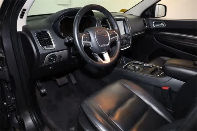 Photo of 2017 Granite Clearcoat Metallic Dodge Durango