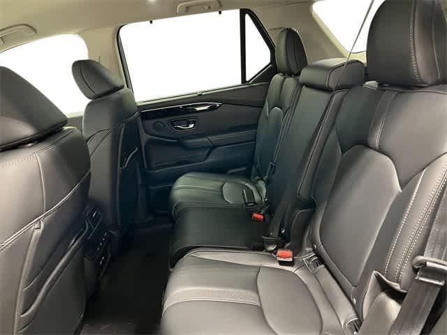 Photo of 2025 Crystal Black Pearl Honda Pilot