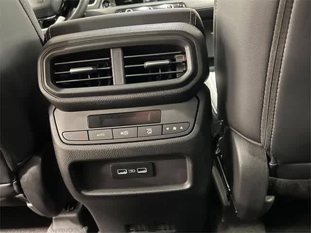 Photo of 2025 Crystal Black Pearl Honda Pilot