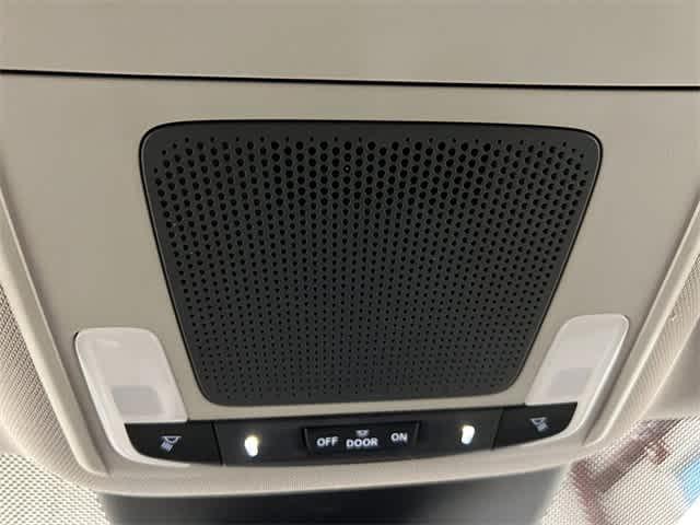 Photo of 2025 Crystal Black Pearl Honda Pilot