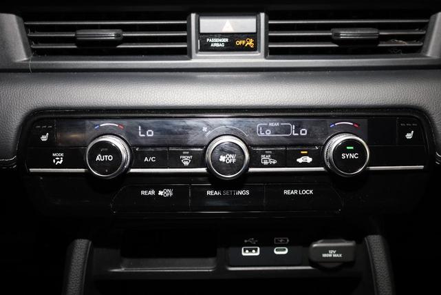 Photo of 2023 Crystal Black Pearl Honda Pilot