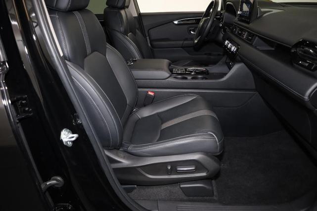 Photo of 2023 Crystal Black Pearl Honda Pilot