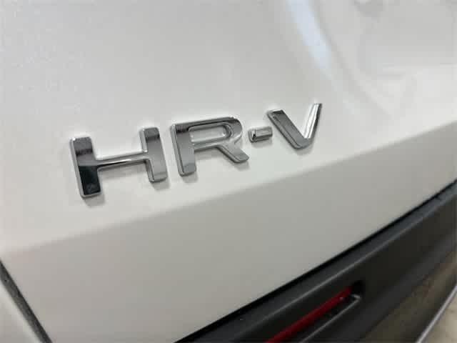 Photo of 2025 Platinum White Pearl Honda HR-V