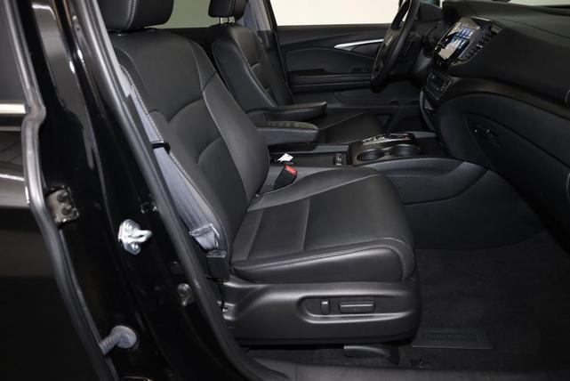 Photo of 2022 Crystal Black Pearl Honda Pilot