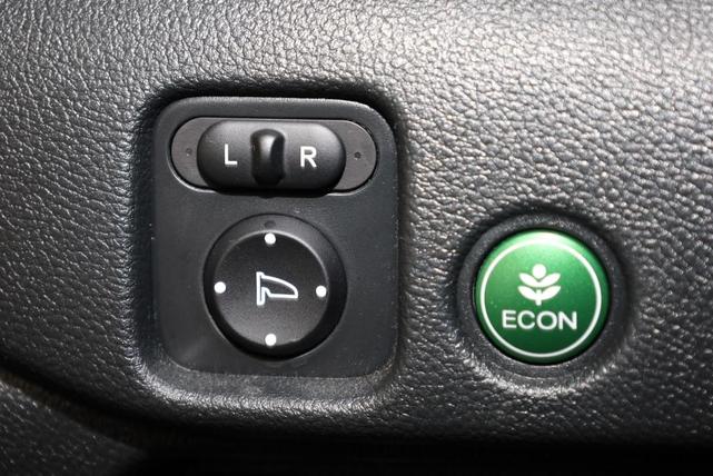 Photo of 2022 Crystal Black Pearl Honda Pilot