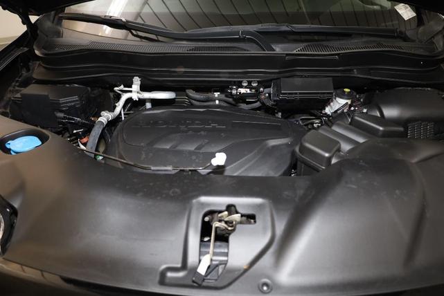 Photo of 2022 Crystal Black Pearl Honda Pilot