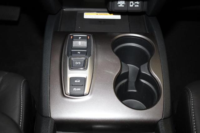 Photo of 2022 Crystal Black Pearl Honda Pilot