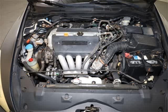 Photo of 2004 Graphite Pearl Honda Accord