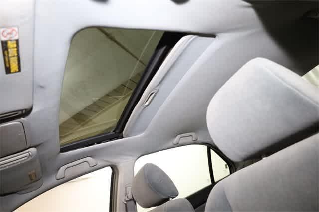 Photo of 2004 Graphite Pearl Honda Accord