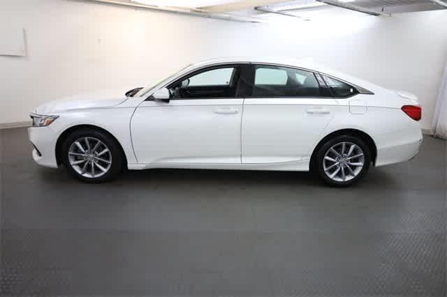Photo of 2022 Platinum White Pearl Honda Accord