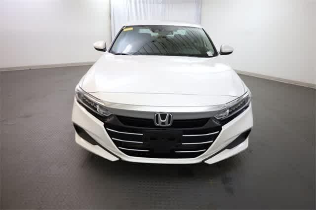 Photo of 2022 Platinum White Pearl Honda Accord