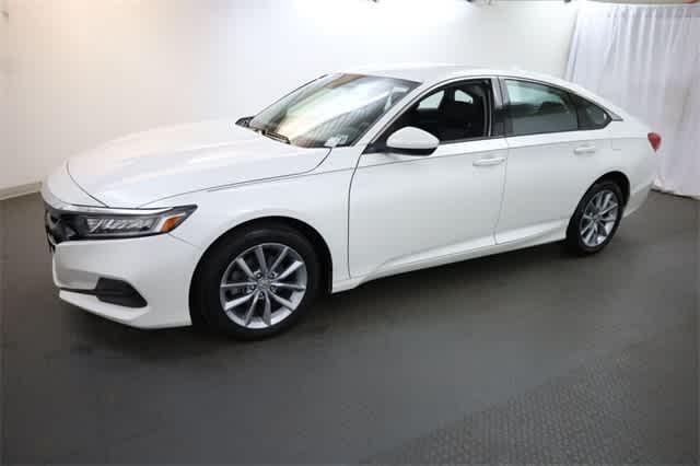 Photo of 2022 Platinum White Pearl Honda Accord